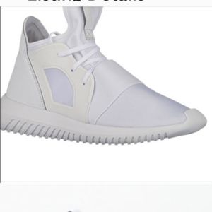 *EUC* All white Tubular defiant sneakers!!!